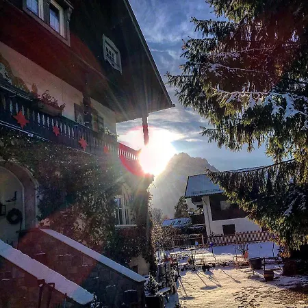 Guest house Gaestehaus Hohe Tannen 3*