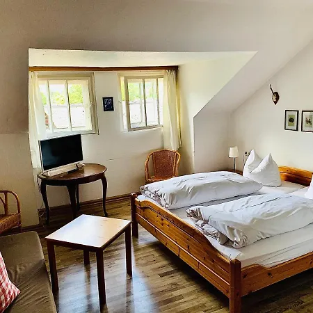 Gaestehaus Hohe Tannen Πανσιόν Γκάρμις-Παρτενκίρχεν